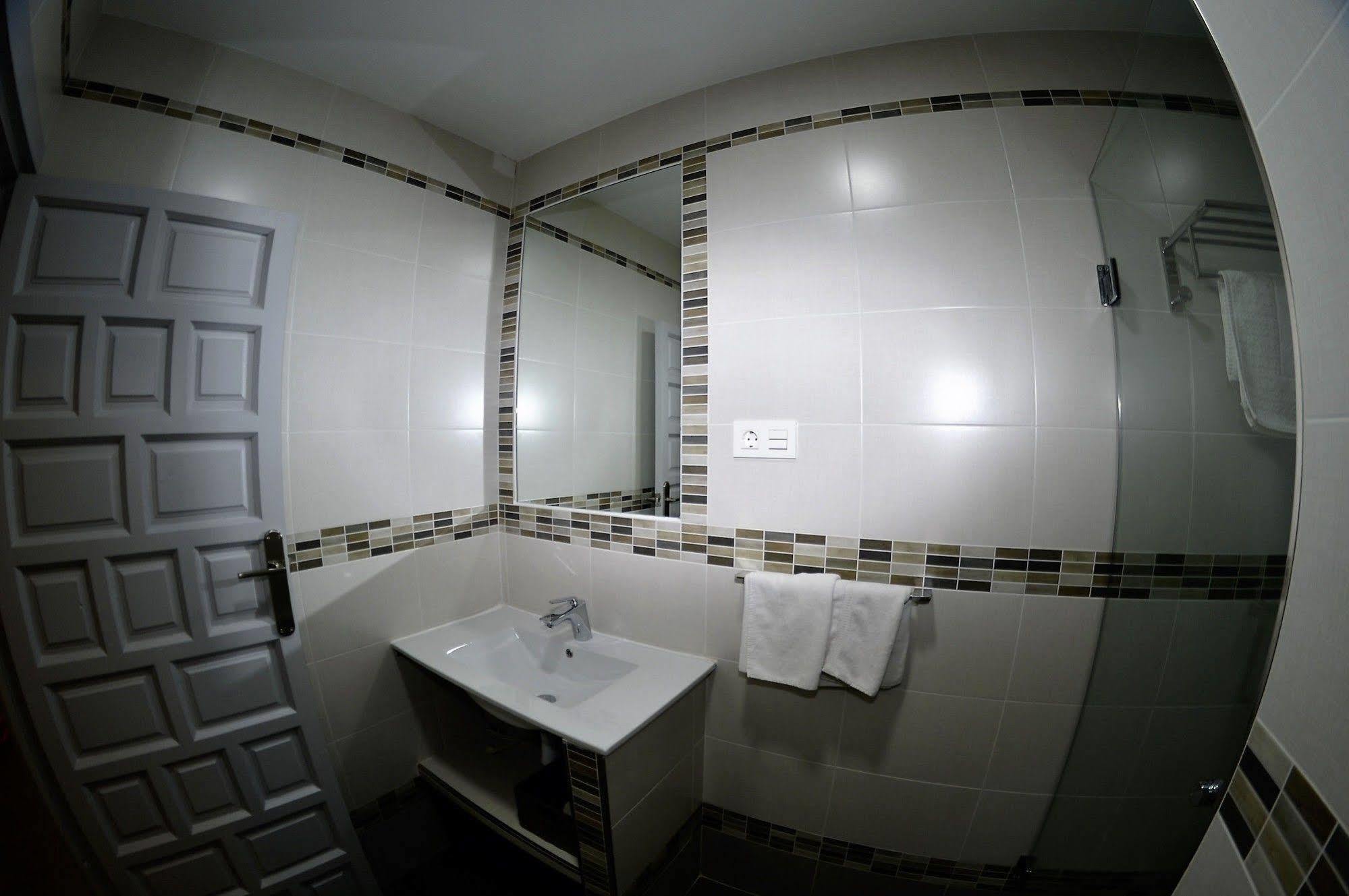 Apartamentos El Galan II Карбонерас Екстериор снимка