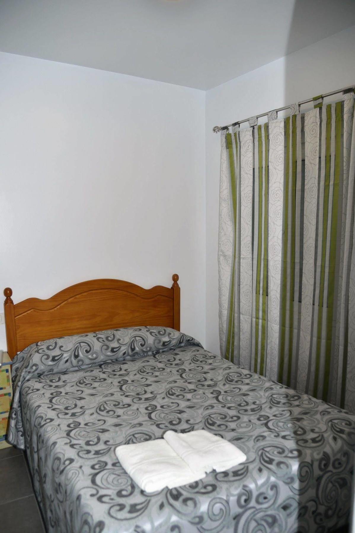 Apartamentos El Galan II Карбонерас Екстериор снимка