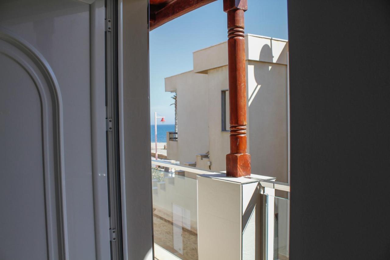 Apartamentos El Galan II Карбонерас Екстериор снимка